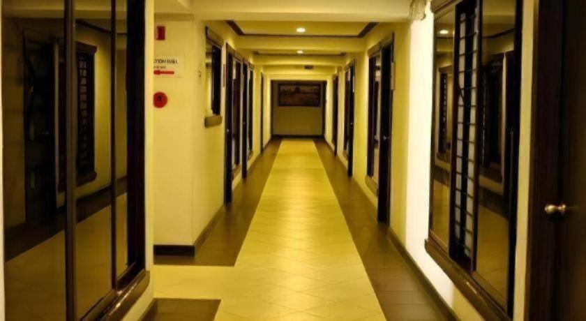 D' Leonor Hotel Davao City Buitenkant foto