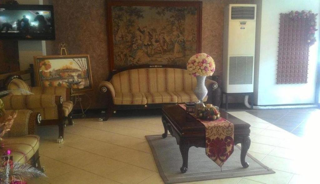 D' Leonor Hotel Davao City Buitenkant foto