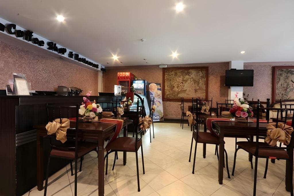 D' Leonor Hotel Davao City Buitenkant foto