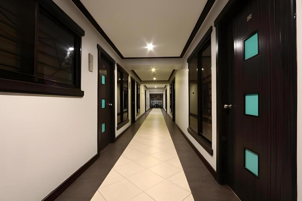 D' Leonor Hotel Davao City Buitenkant foto