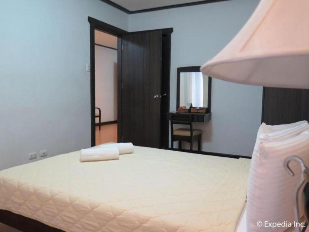 D' Leonor Hotel Davao City Buitenkant foto