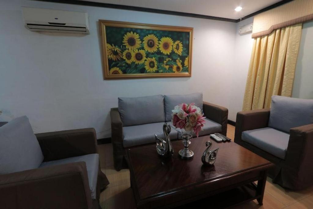 D' Leonor Hotel Davao City Buitenkant foto