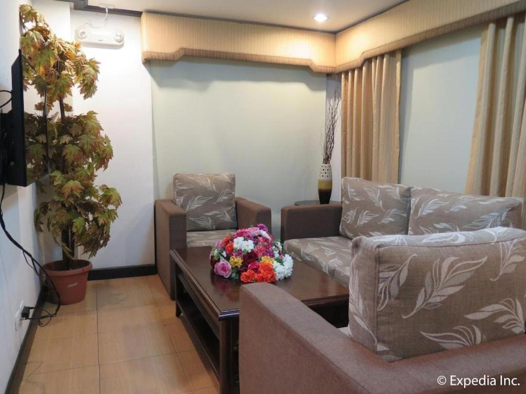 D' Leonor Hotel Davao City Buitenkant foto