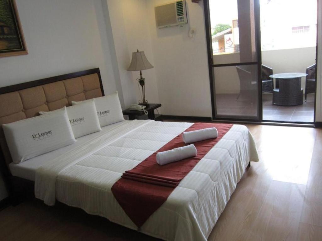 D' Leonor Hotel Davao City Buitenkant foto