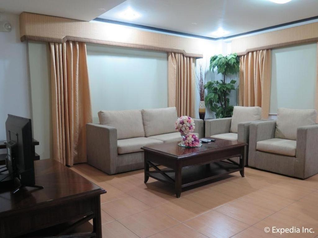 D' Leonor Hotel Davao City Buitenkant foto